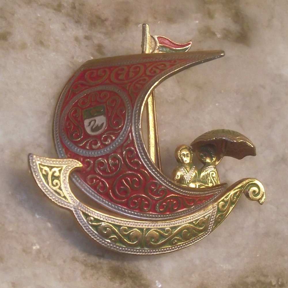Damascene sail boat pirate ship pin stamped "Spain"